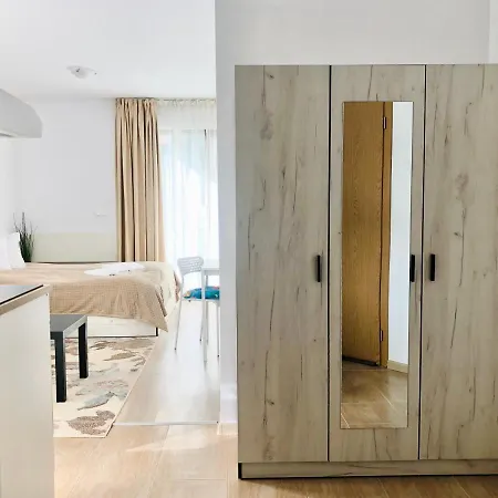 Temerso Studio-apartment アパート *